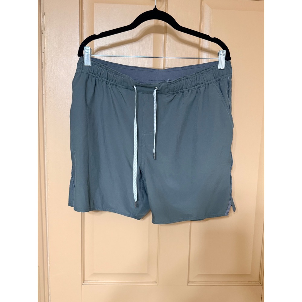 Vuori Kore Shorts Mens XL Charcoal Grey Athletic Gym Training Lined V402